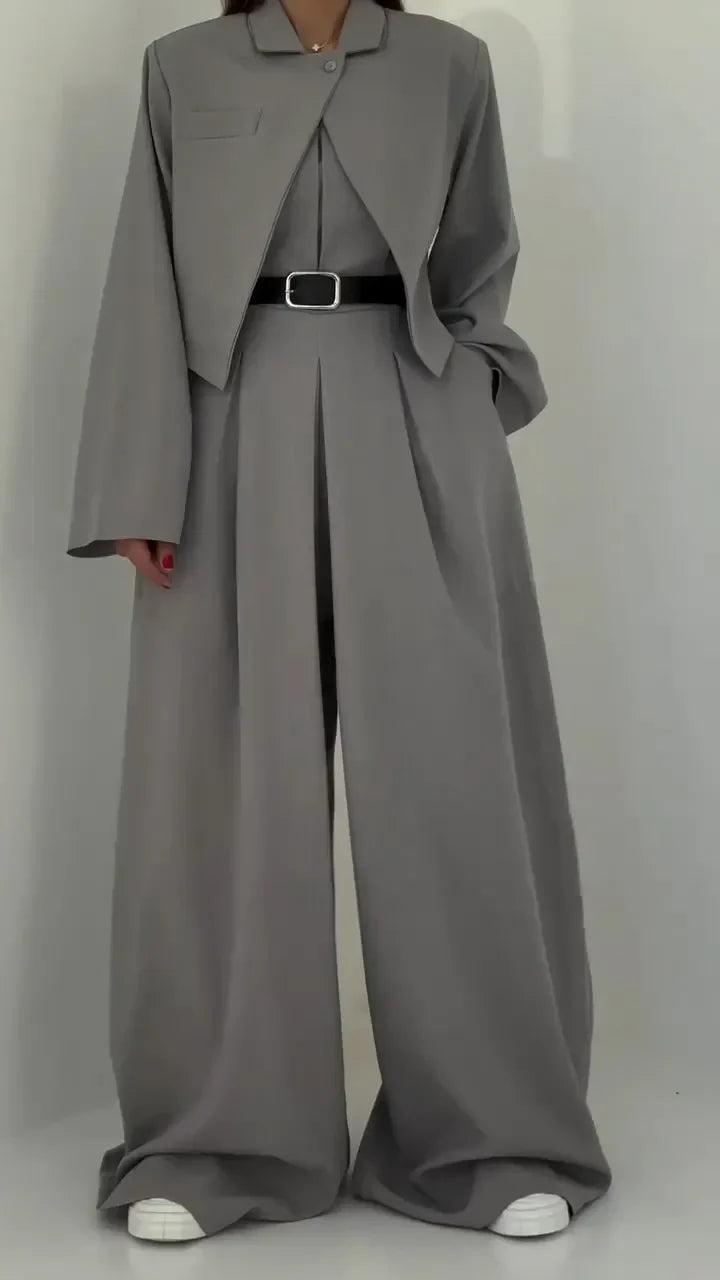 Nove Flow Suit