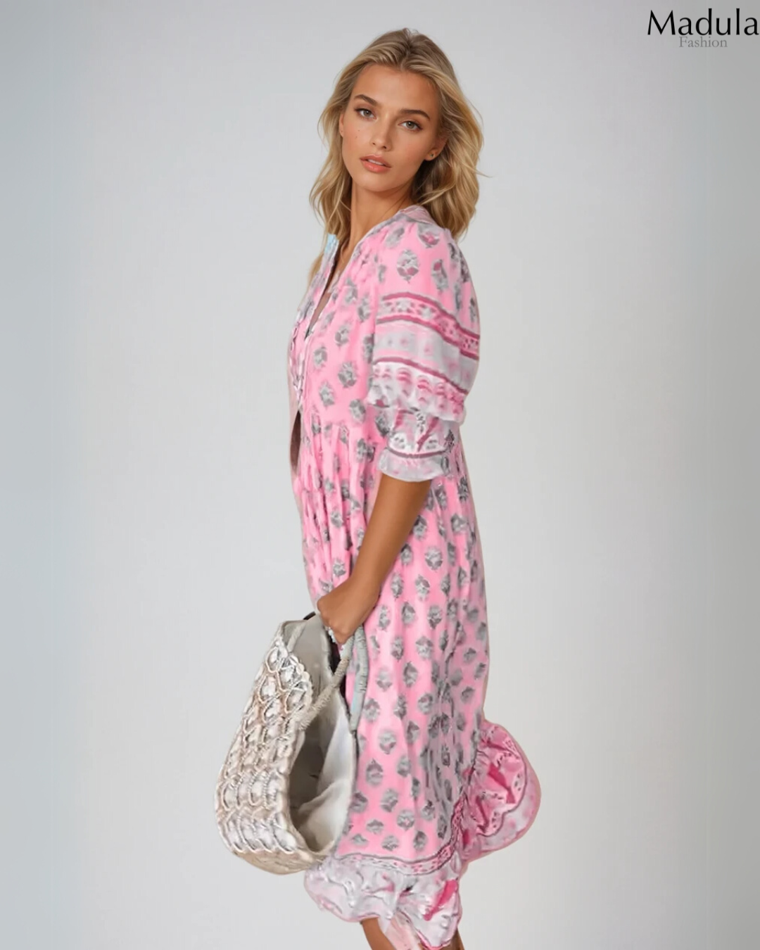 Sundra Robe