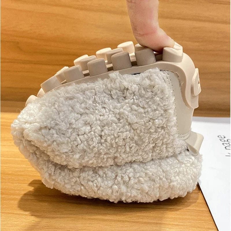 FluffyHaven Moccasiner