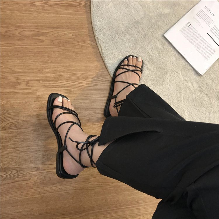 Alva Lace Flat