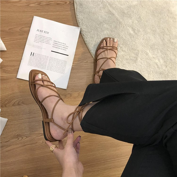 Alva Lace Flat